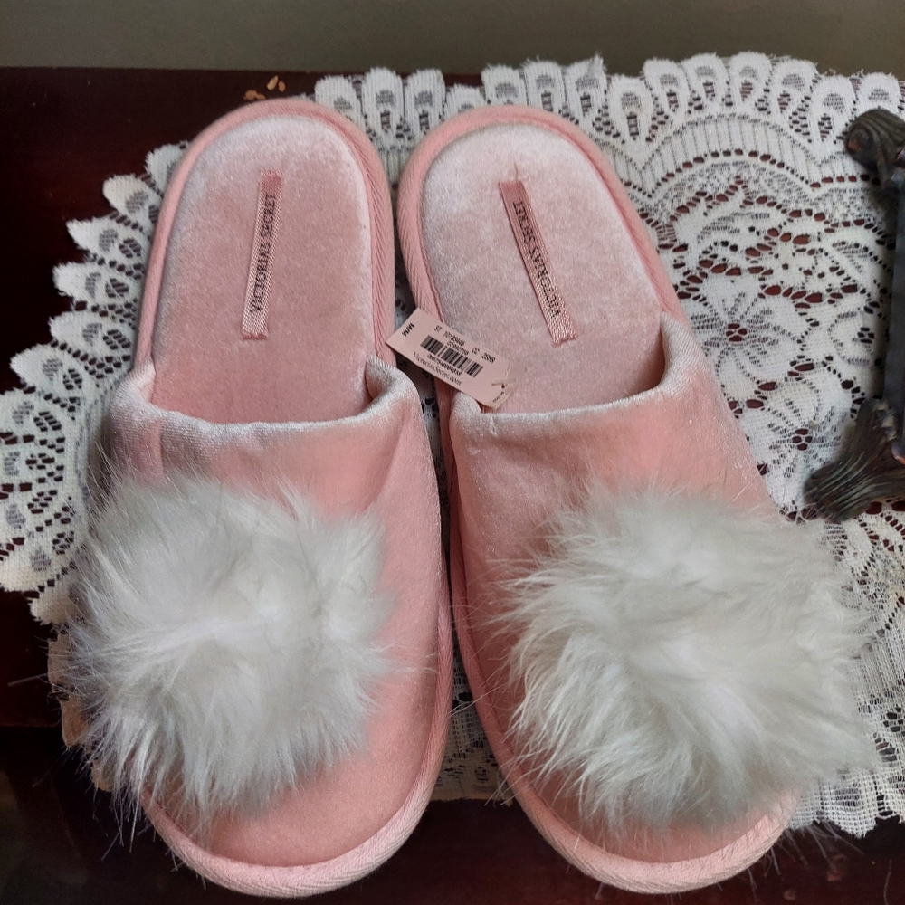 Womens slippers